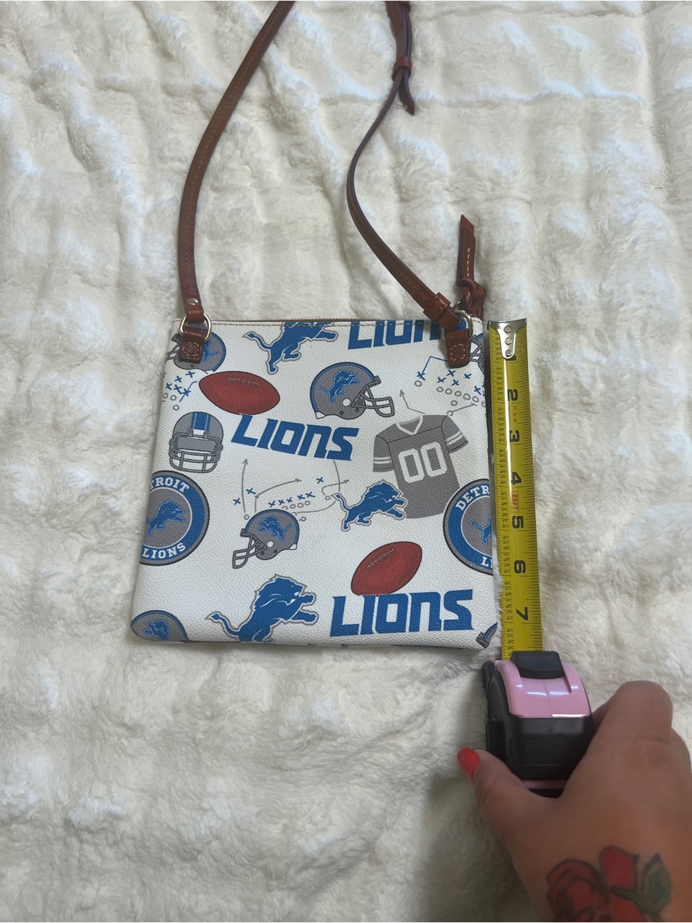 Dooney & Bourke White & Brown Detroit Lions Crossbody - Picture 4 of 10